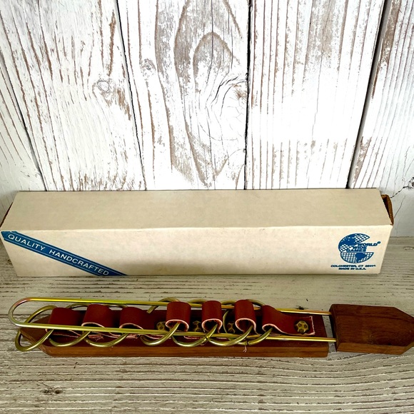 WORLD WIDE GAMES INC. BROWN WOODEN "DEVIL'S NEEDLE" PUZZLE GAME! - Picture 3 of 5